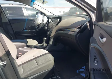 2018 Hyundai Santa Fe Sport 2.4L z USA, uszkodzony, nr VIN 5NMZT3LBXJH062701